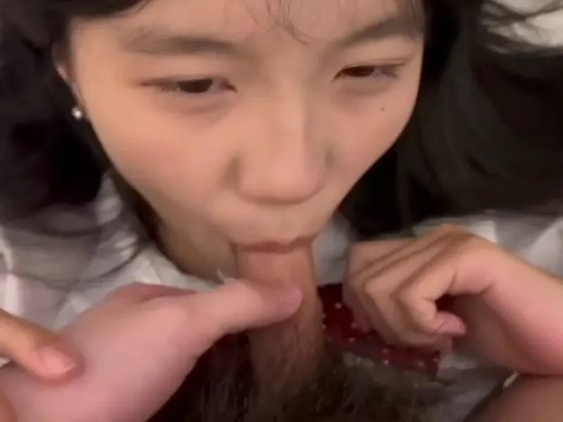 Em loli dễ thương mút buồi biến em thành con em đĩ nứng p2
